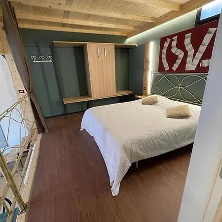 Garbini Fiera Apartment *
